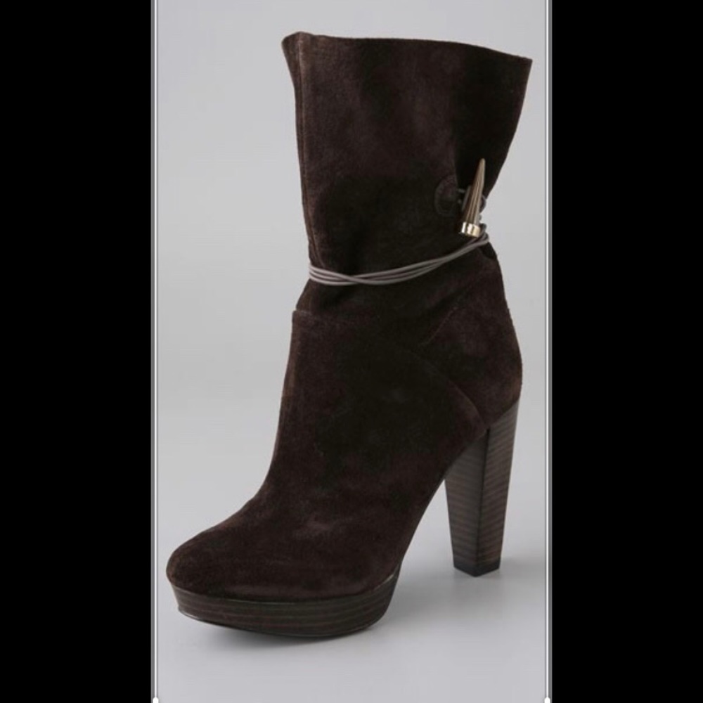 House of Harlow Brown Leather suede ankle boots